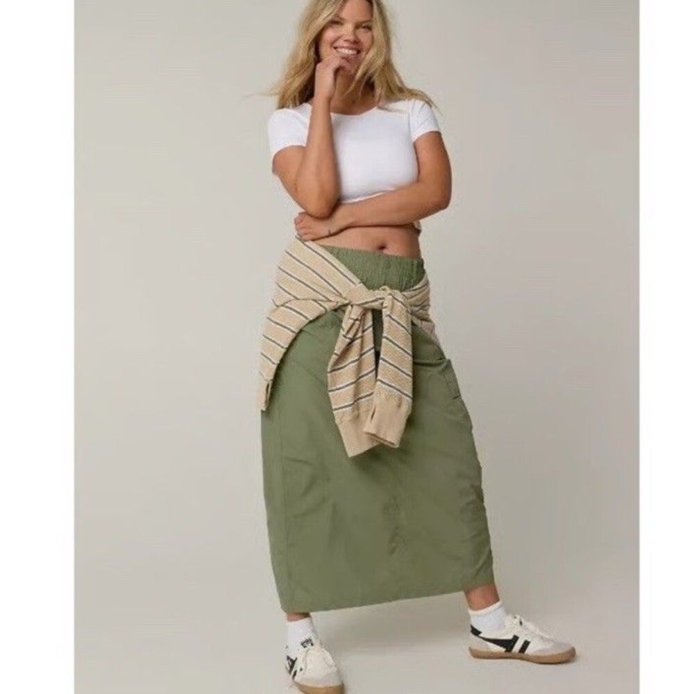 OFFLINE By Aerie On The Move Cargo Maxi Skirt Sage Green Utility Pocket NWOT L - Picture 5 of 16